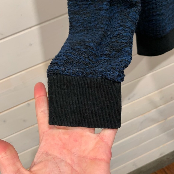 Razzle Dazzle | Black & Black Pullover - Picture 2 of 6